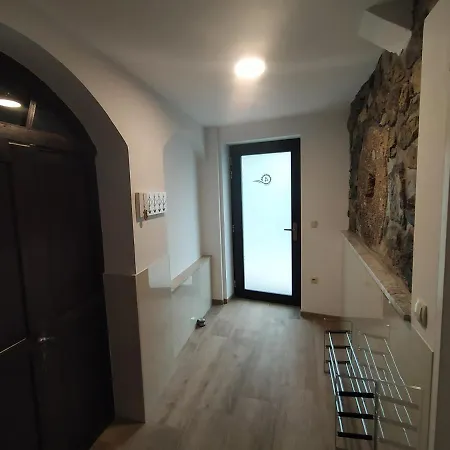 Apartmaji Maln Доленьске-Топлице