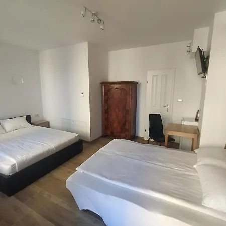 Apartment Apartmaji Maln