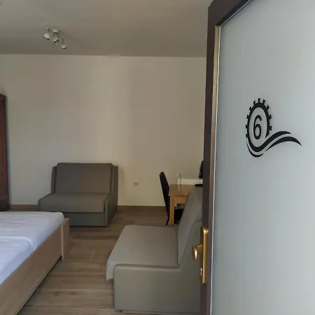 شقة Apartmaji Maln دولينيسكي توبليتْسي