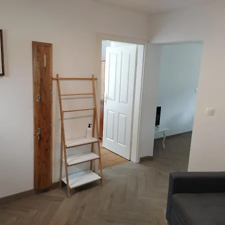 Apartment Apartmaji Maln *