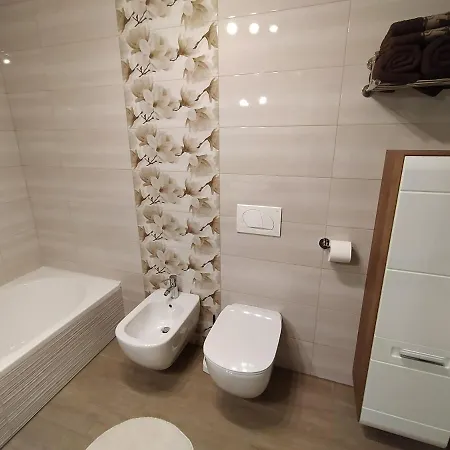 Apartmaji Maln Διαμέρισμα